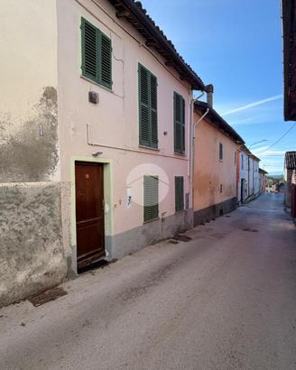 CASA SEMINDIPENDENTE A PORTACOMARO