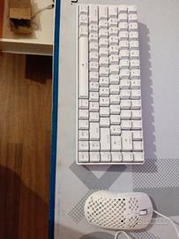 tastiera meccanica gaming e mouse gaming 