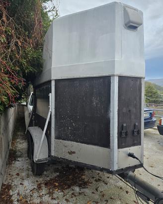 trailer trasporto cavalli 