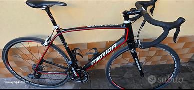 Bici da corsa Merida scultura comp 305e di2