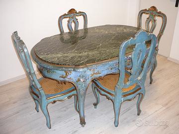 Tavolo con 6 sedie, credenza alta e credenza bassa
