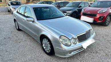 Mercedes E270cdi avantgarde