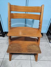 Sedia Stokke Re-dyed di Tripp Trapp in legno