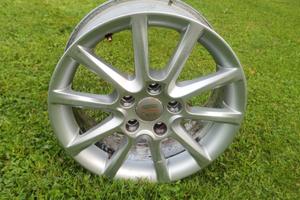Cerchi in lega 16"