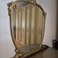 Cassettiera con specchio