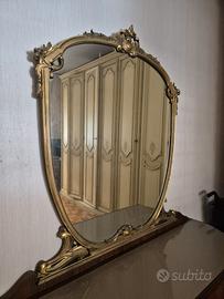 Cassettiera con specchio