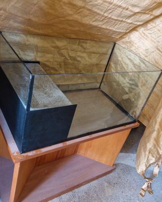 Acquario con mobile