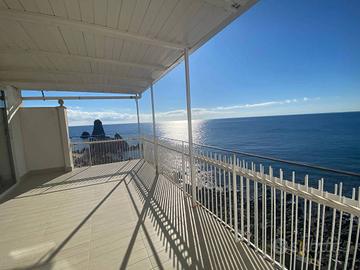 3 Vani + Terrazza + Garage (Via Lungomare dei Cicl