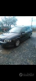 AUDI A4 2ª serie - 2003