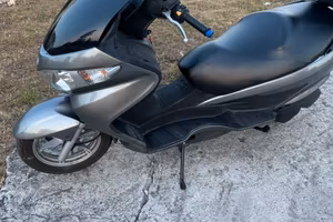 Suzuki burgman