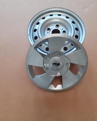 Cerchio in ferro + borchia x xuv 500 NUOVO