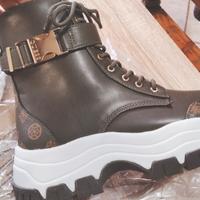 stivaletti Guess nuovi