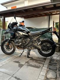 Bmw gs 1300 triple black