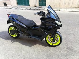 Aprilia Srv 850 Scooter Gilera Gp 1000 Aprilia Srv Vendita In Moto