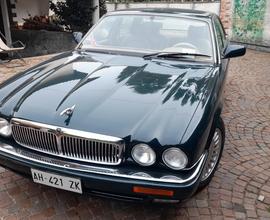 Jaguar XJ Sovereign 4.0 cat