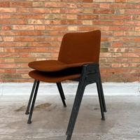 Sedie serie K di Lucci e Orlandini, per VELCA