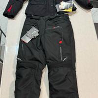 Tuta moto donna Nuova, mai usata. Prezzo RIBASSATO