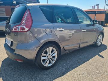 Renault Scenic 1.5 dCi 110CV *NAVI*TETTO*GANCIO