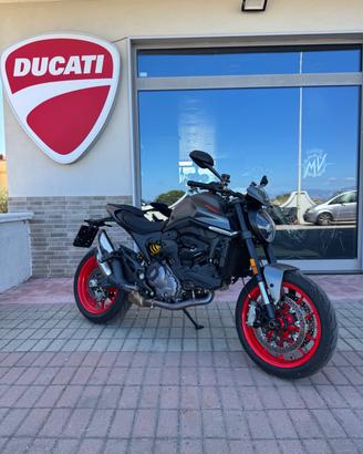 Ducati Monster 937 Plus