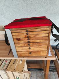 cassetta porta attrezzi da pesca 