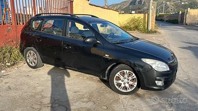 Hyundai i30 CW 1.6 CRDi VGT 16V 115CV Active