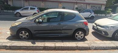 1.4 benzina begeot 207 del 2008
