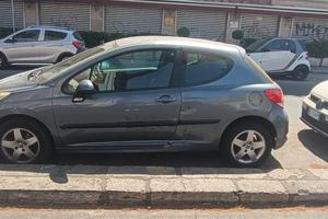 1.4 benzina begeot 207 del 2008