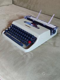 Lettera 22 olivetti, macchina da scrivere 