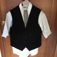 Camicia bianca Best ,gilet nero ,gravattaa scacchi