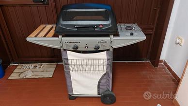 Barbeque a gas e pietra lavica