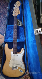 Chitarra Fender stratocaster mexico tasti scavati