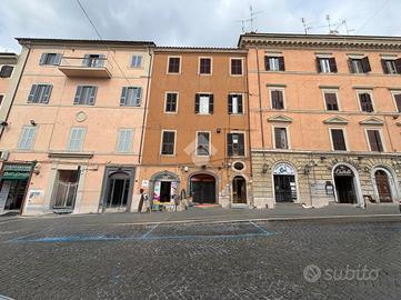 3 LOCALI A GENZANO DI ROMA