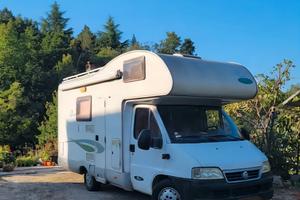 Camper McLouis Glen 430, 6 posti, anno 2003.