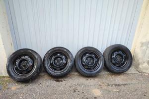 4cerchi 14 pollici 4 fori euro 60