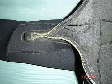 Materiale per attività subacquea