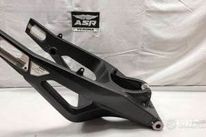 forcellone braccio oscillante BMW s1000R s1000rr 2