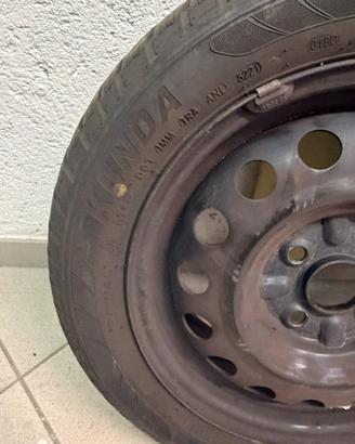 Gomme auto
