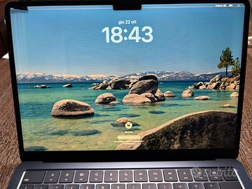 Macbook M2 A2681 2022 LCD rotto.