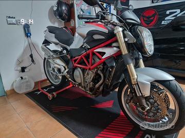 MV Agusta Brutale 910