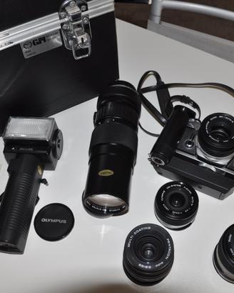 OLYMPUS OM2-N  CON ACCESSORI (USATO)