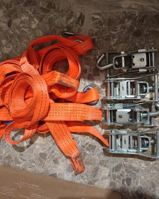 Set di 4 cinghie di fissaggio per automobile