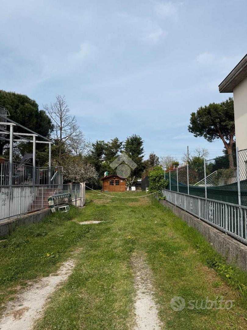 VILLA A SCHIERA D'ANGOLO A CESENATICO - Vista 6