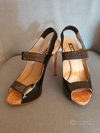 Sandali in vernice nera Le Silla