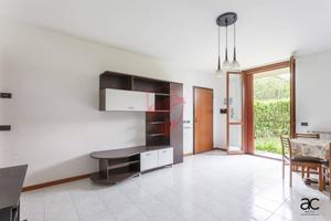 AMPIO BILOCALE CON GIARDINO E BOX DOPPIO