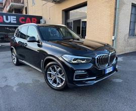 BMW X5 xDrive30d xLine 7 POSTI