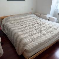Letto matrimoniale Struttura legno + materasso
