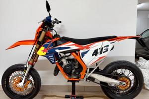 KTM 125 SX 2018 con Tripla Omologazione