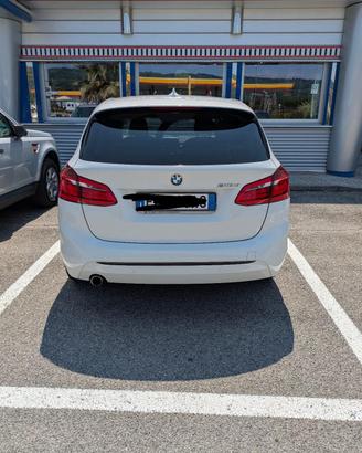 BMW AT 218D