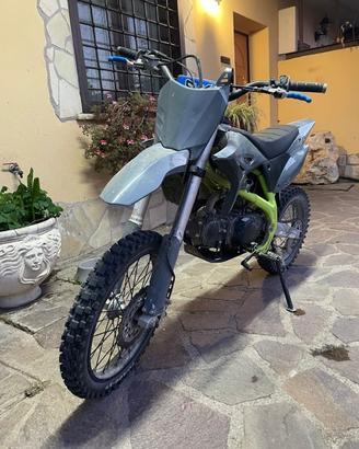 Pit bike 125 Apollo Cvm