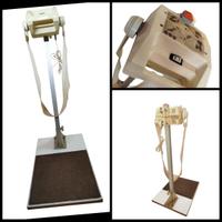 Massaggiatore vibrante vintage con fascia